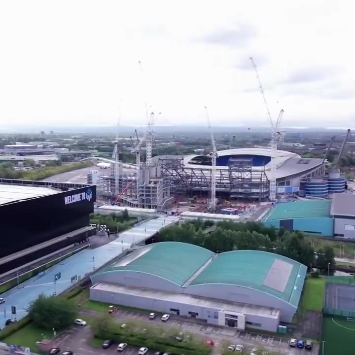 ag九游会亚洲真人第一品牌刘易斯&奥莱利参观曼城球场扩建进展：它的变化令人感到兴奋