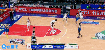 ag九游会亚洲真人第一品牌赵睿：膝盖部位还没有消肿 现在还打不了 我也想打但是运气不好