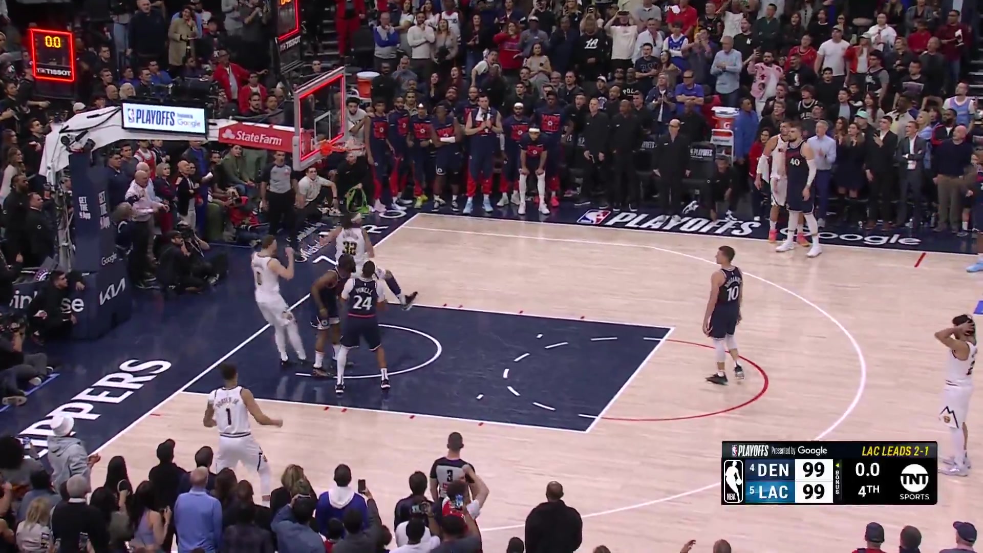 j9九游真人游戏第一品牌登录入口裁判解释冲突&戈登绝杀：冲突无人出拳 回放中心确认灯亮前球离手