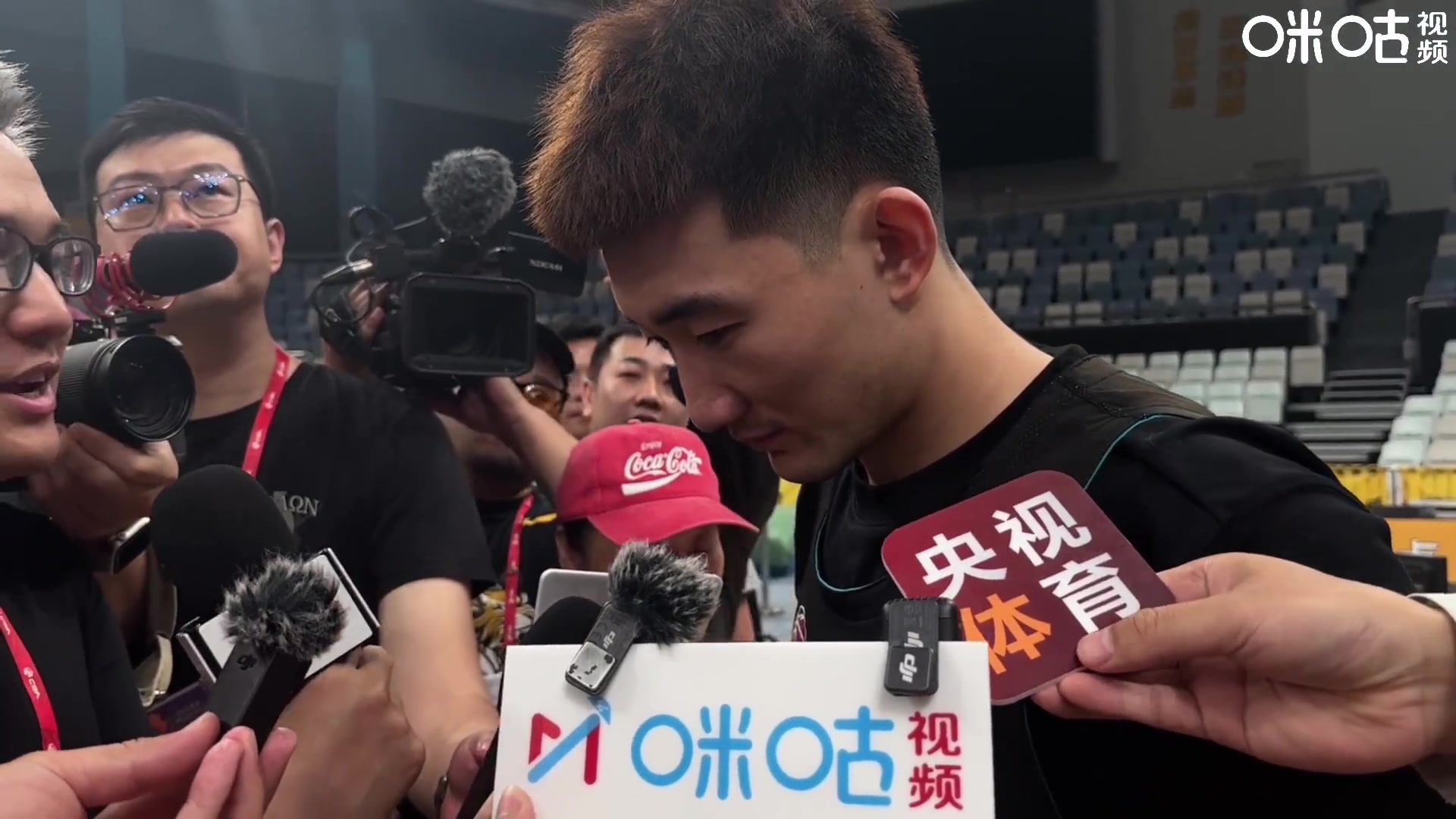 j9九游会官方登录孙铭徽：和辽宁队球员关系都很好 我们其实也是在走他们走过的路